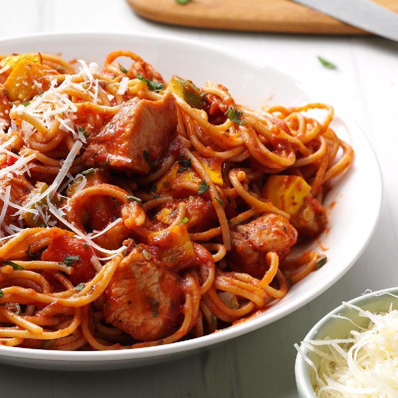 Tərəvəzli spagetti