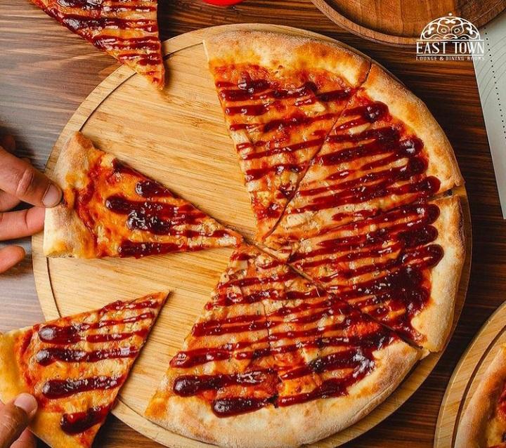 Barbekyu souslu Toyuqlu Pizza 