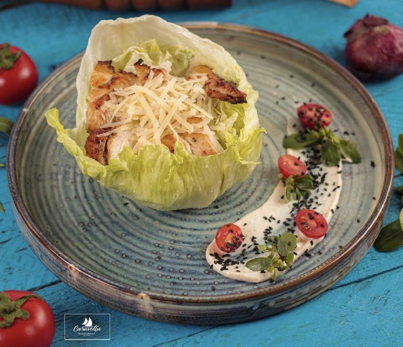 Sezar salatı