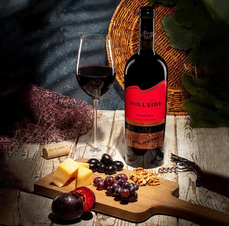 Hillside Prestige Red semi-sweet