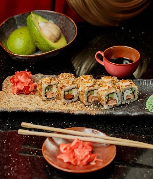 Ebi hot roll