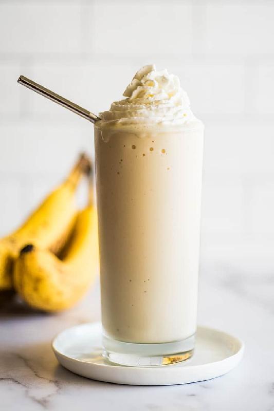 Banana milkshake
