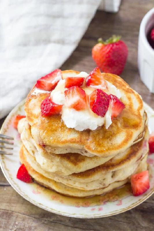 Strawberry pancake