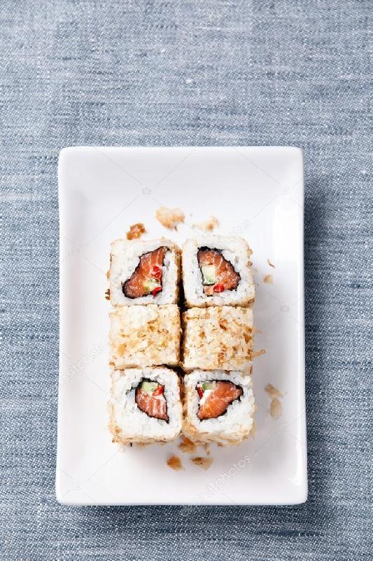 Caesar Roll Chicken Qızıl Balıq ilə