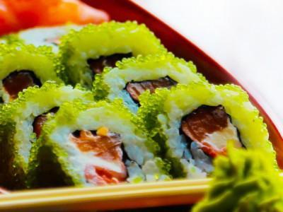 Green Tobiko Roll