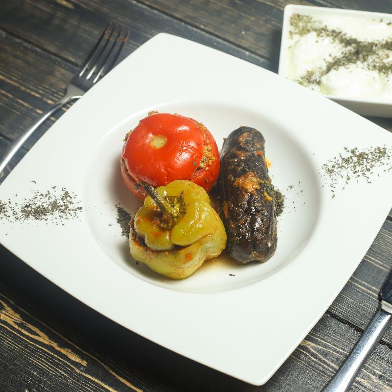 Üç qardaş dolması
