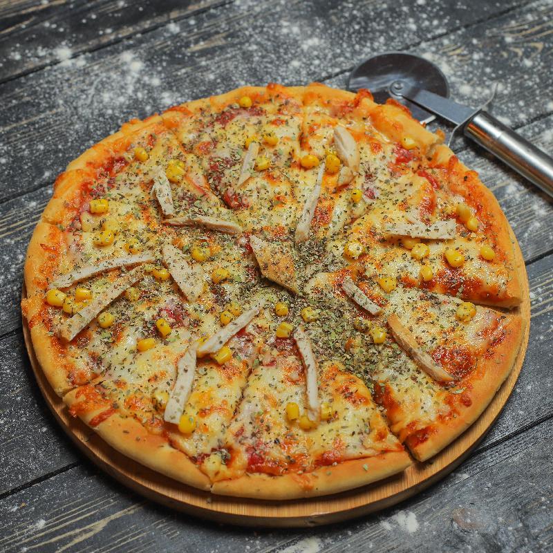 Toyuqlu pizza