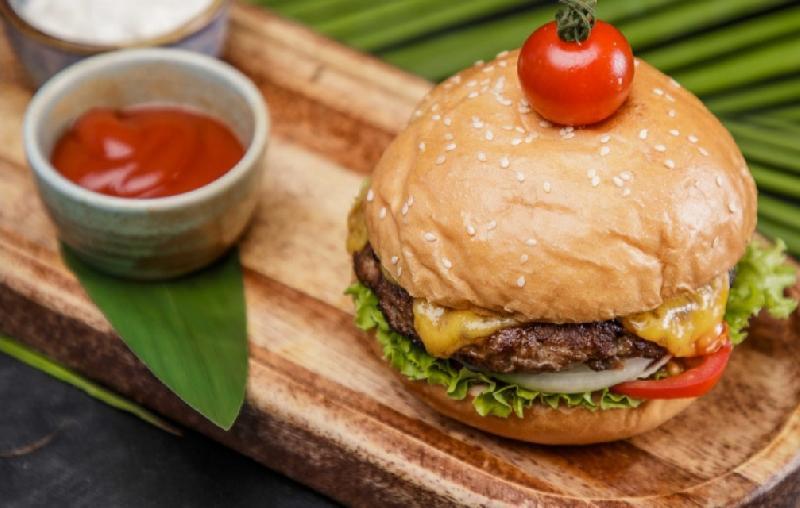 Zərif ət burgeri 