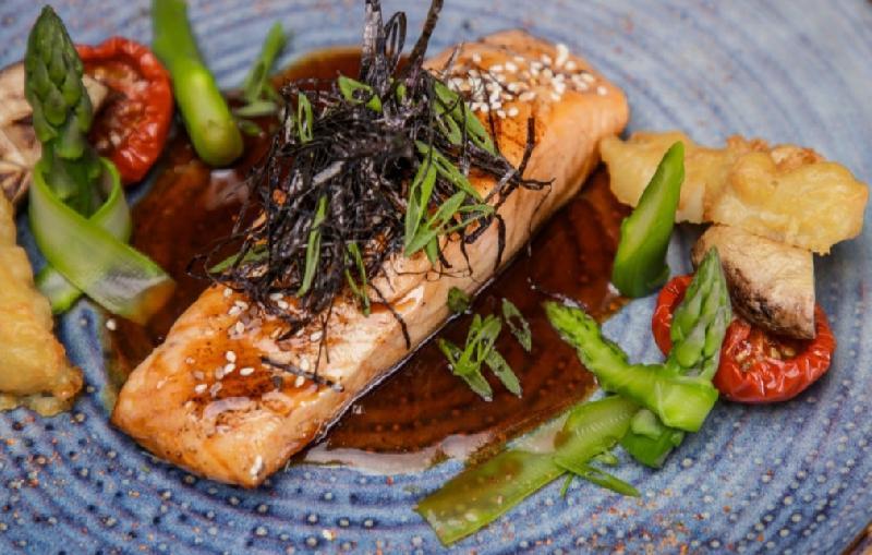 Közdə qızardılmış teriyaki