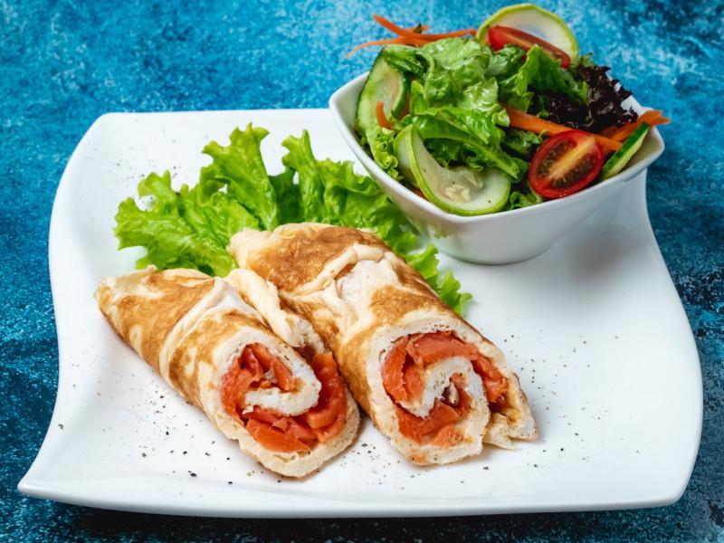 Hisə verilmiş qızılbalıq ilə omlet