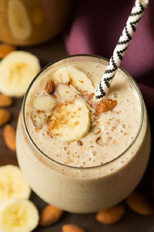 Smuzi badam va banan