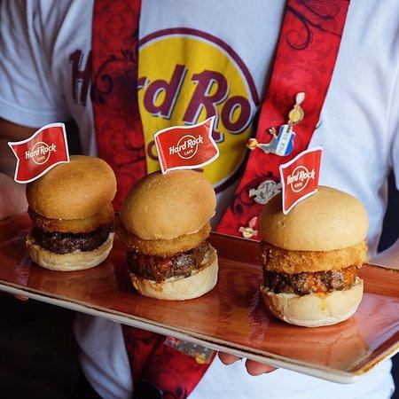 Baffalo sayağı mini-burgerlər