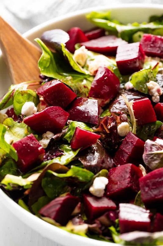 Təravətli çuğundur salatı