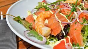 Smoked Salman And Shrimps Salad 