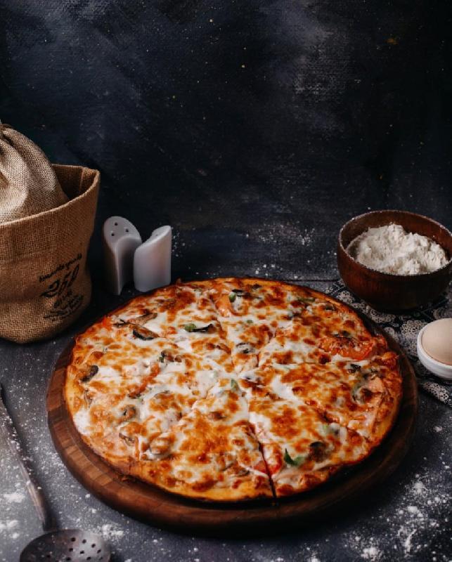 Toyuqlu pizza