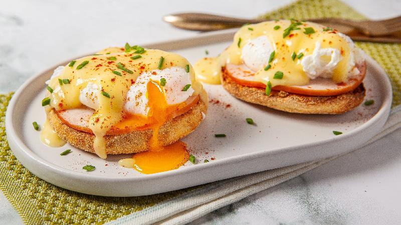 Eggs Benedikt Şefdən özəl olaraq