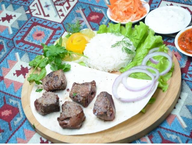 Ciyər Kababı (Qarnir Və Məzə ilə)