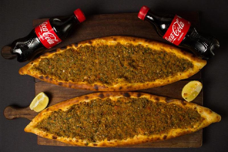 2 pide 50 sm + 2 cola 300 ml
