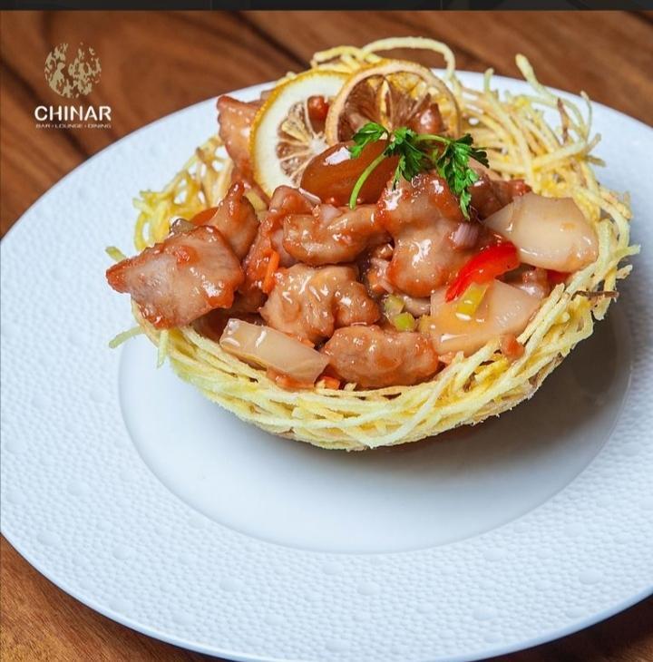 Chinar sayağı xırtıldayan toyuq