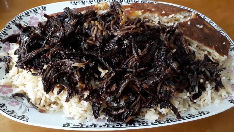 Əvəlikli Döşəmə Plov