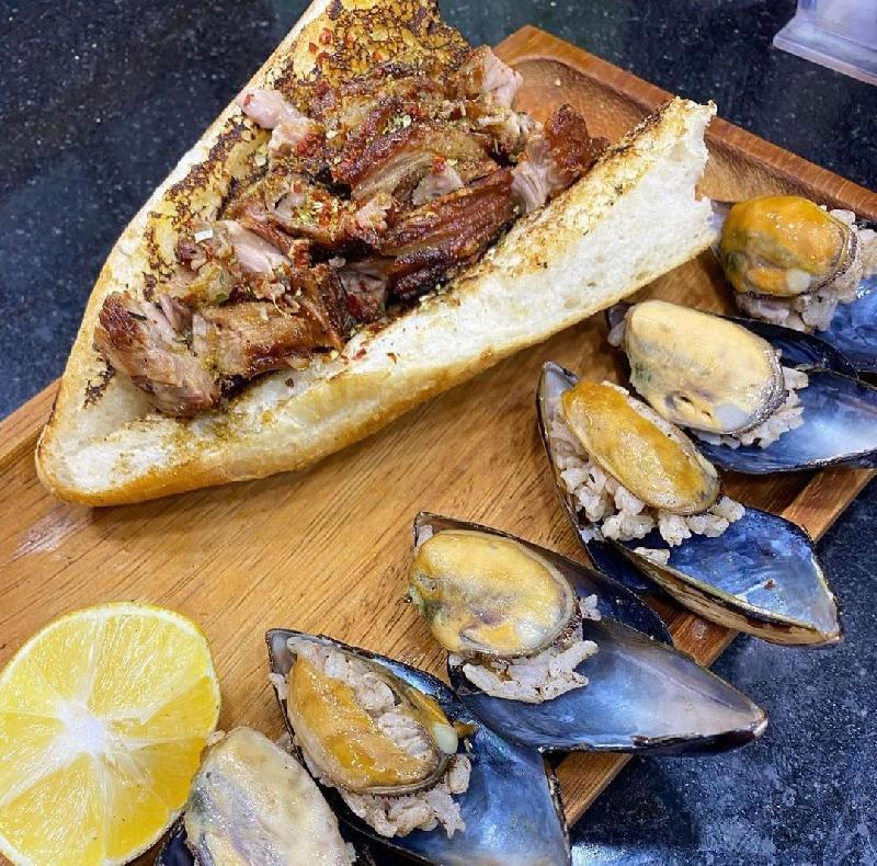 İzmir usulü kokoreç 