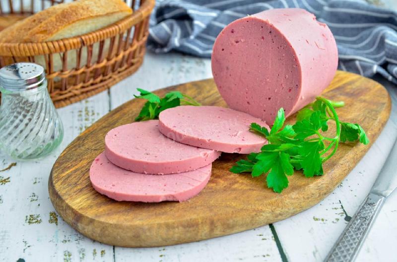 Kolbasa toyuq