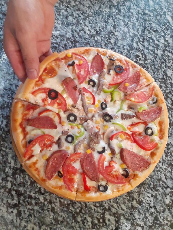 Pizza (qarışıq)