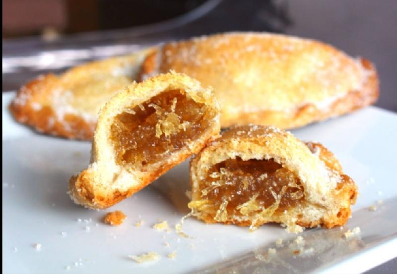 Bakısayağı kartoflu Empanadas