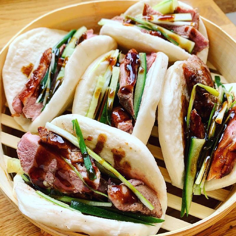 CRISPY AROMATIC DUCK “BAO”