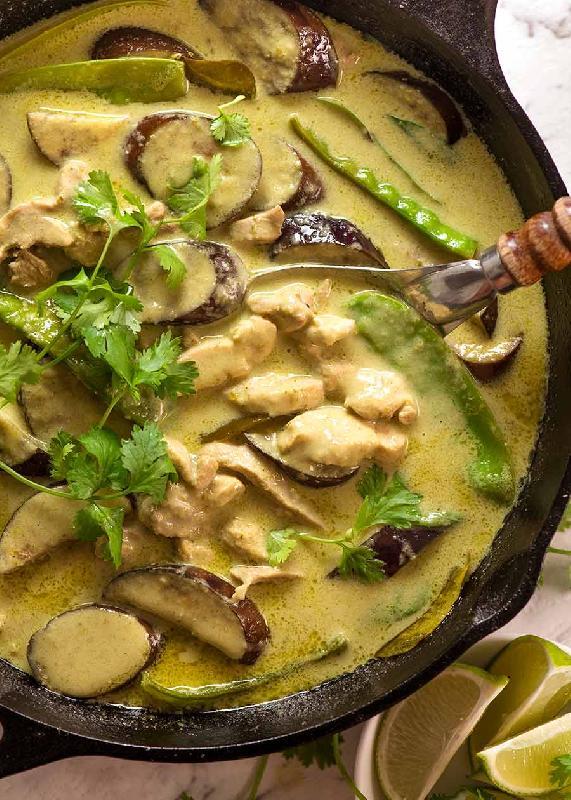 GREEN CURRY CHICKEN