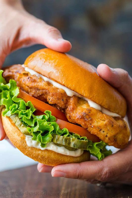 CRISPY CHICKEN SANDWICH