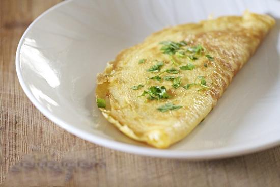Ağ pendirli omlet
