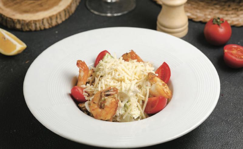 Sezar Salatı Krevetli