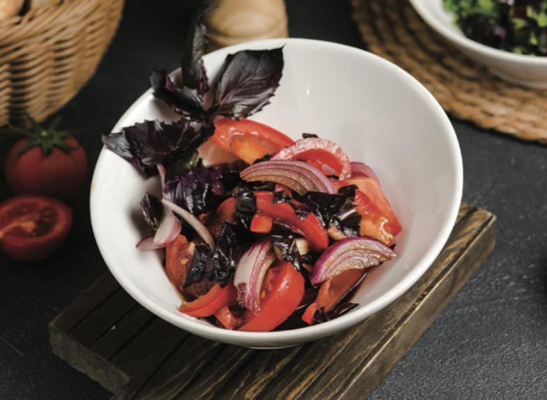 Pomidor salatı 