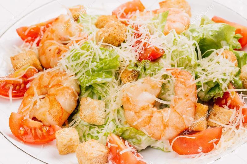 Krevetli Sezar salatı