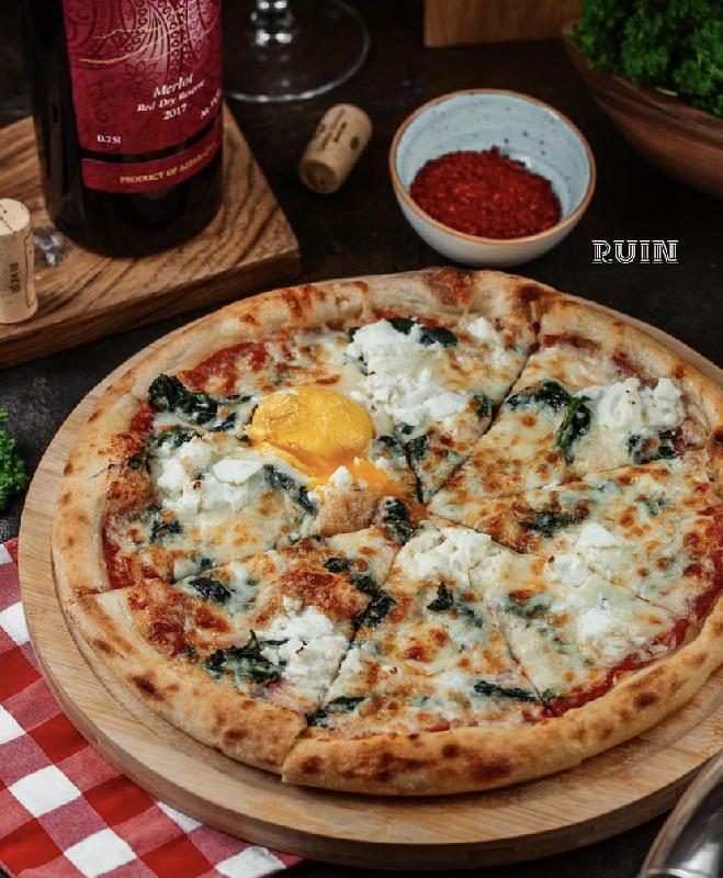 Pizza fiorentina