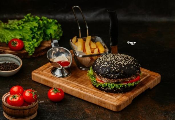 Burger qırmızı/qara
