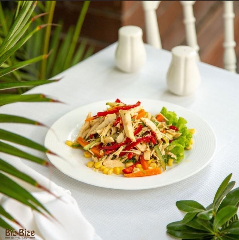 Toyuq Salatı