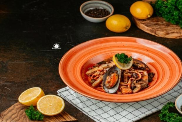 Dəniz məhsullarının pastası