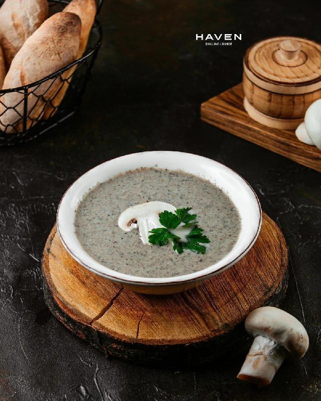 Göbələk Şorbası