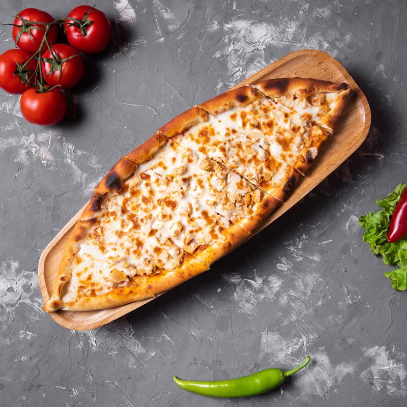 Toyuqlu pide