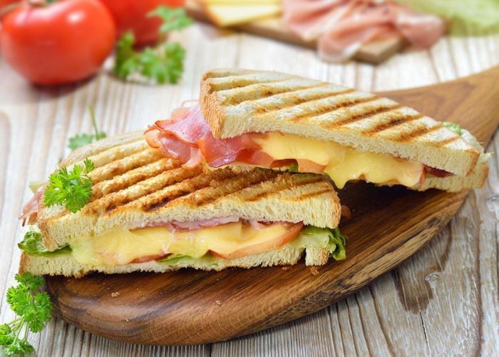  Sucuk Sandwich