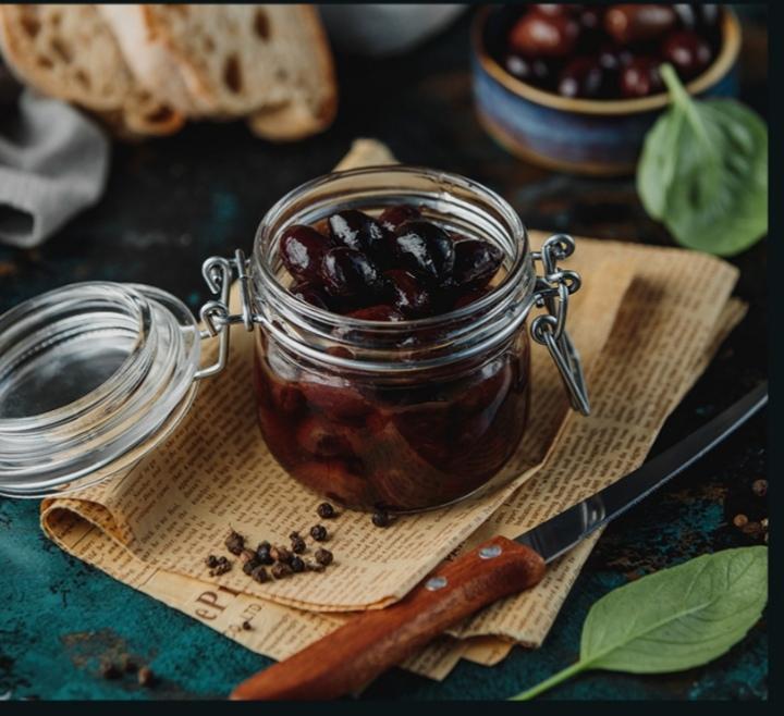  KALAMATA OLIVES