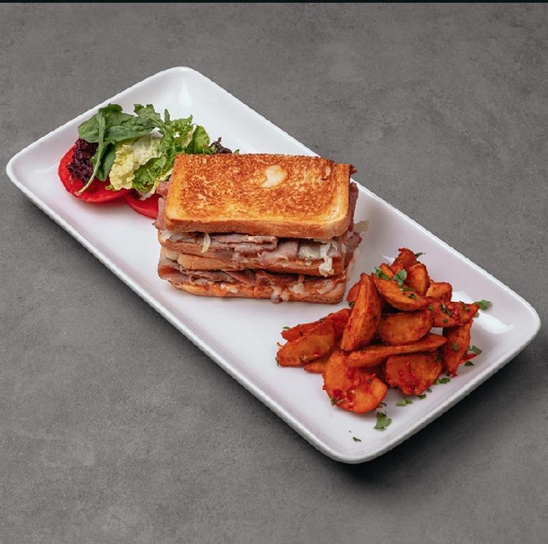 PASTRAMI SANDWICH 