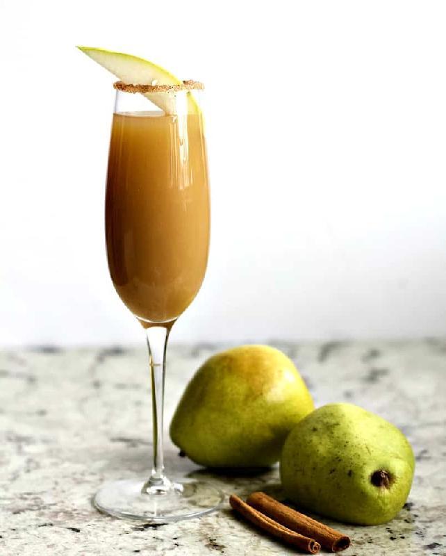PEAR & CINNAMO
