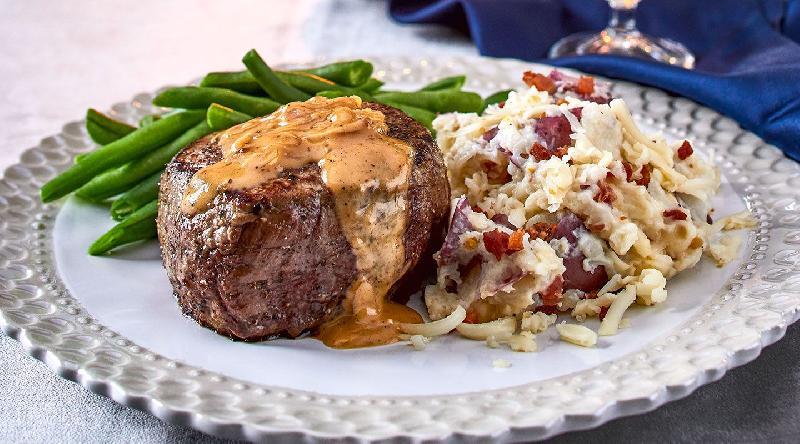 BEEF MEDALLION WITH CREAMY SAUCE AND PARMESAN CHEESE 