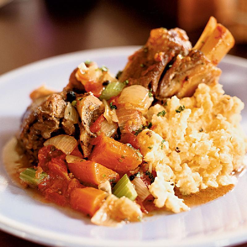LAMB OSSOBUCO SKILLET