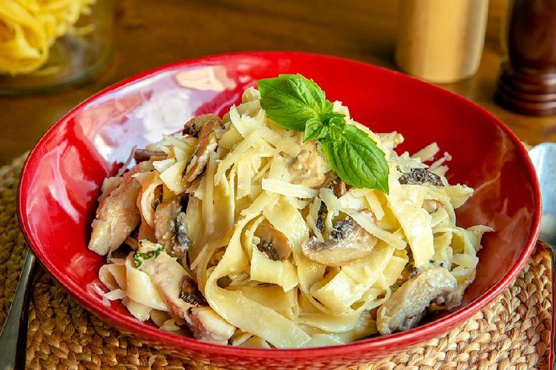 Fettuçini Alfredo 