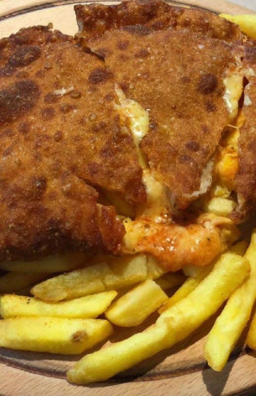 Fried Pizza Pendirli 