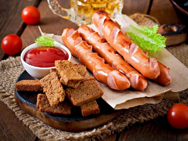Assorti Sosislər Gürcü